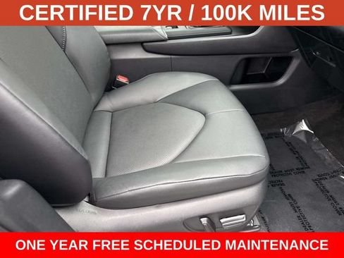 Used 2024 Toyota Grand Highlander AWD image 10
