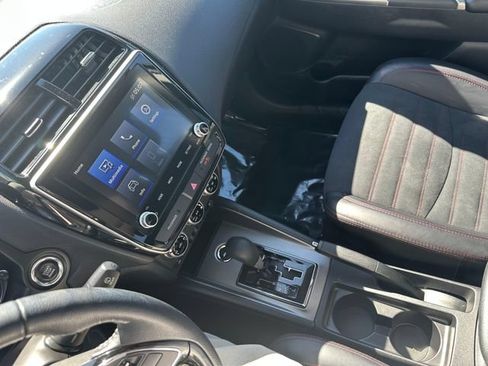 Used 2024 Mitsubishi Outlander Sport ES AWD/4WD image 17