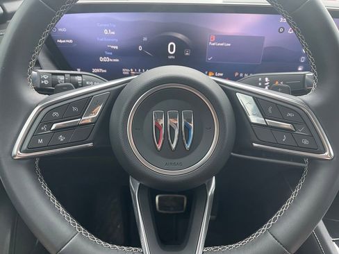 Used 2025 Buick Envision Sport Touring AWD/4WD image 18