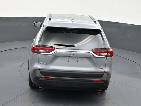 Used 2025 Toyota RAV4 XLE Premium FWD image 15