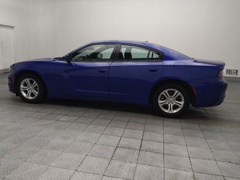 Used 2022 Dodge Charger SXT RWD image 3