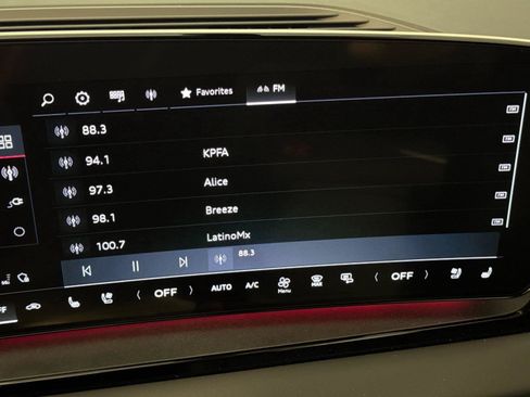 Used 2025 Audi Q6 e-tron Premium Plus AWD/4WD image 18