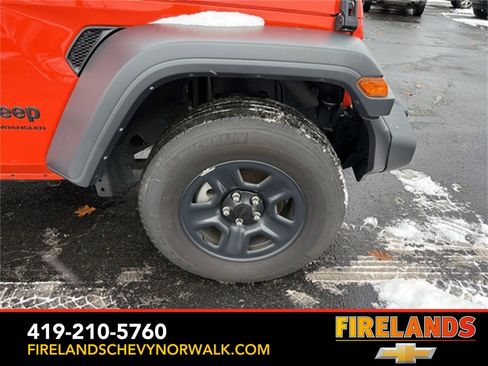 Used 2023 Jeep Wrangler Sport image 43