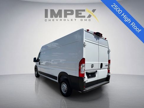 Used 2026 RAM ProMaster 2500 w/ Convenience Group FWD image 3