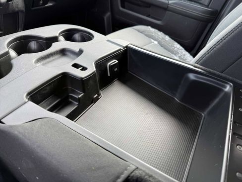 Used 2024 RAM 2500 Big Horn w/ Bed Utility Group image 18