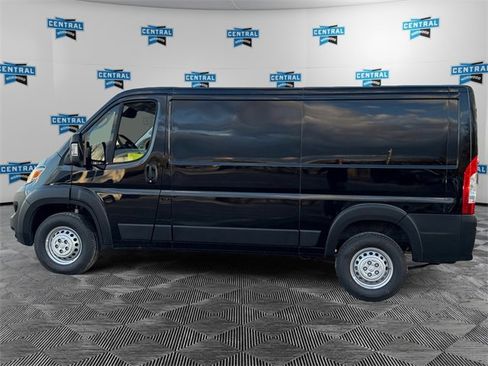 New 2026 RAM ProMaster 2500 w/ Premium Convenience Group image 2