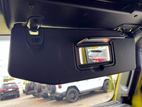 Used 2023 Jeep Wrangler Unlimited Sahara image 26