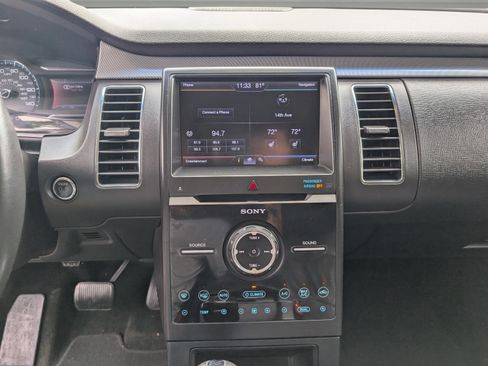 Used 2013 Ford Flex Limited w/ Titanium Appearance Pkg image 12