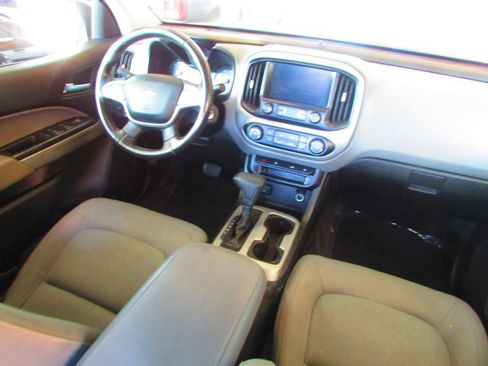 Used 2019 Chevrolet Colorado LT image 24