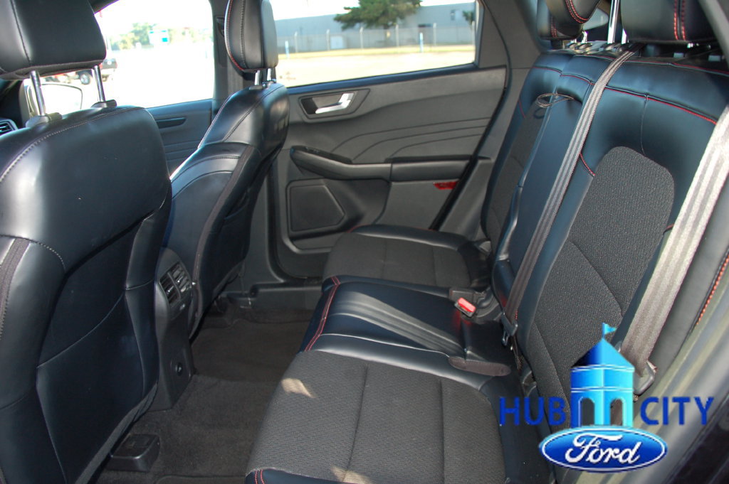 Used 2025 Ford Escape ST-Line FWD image 11