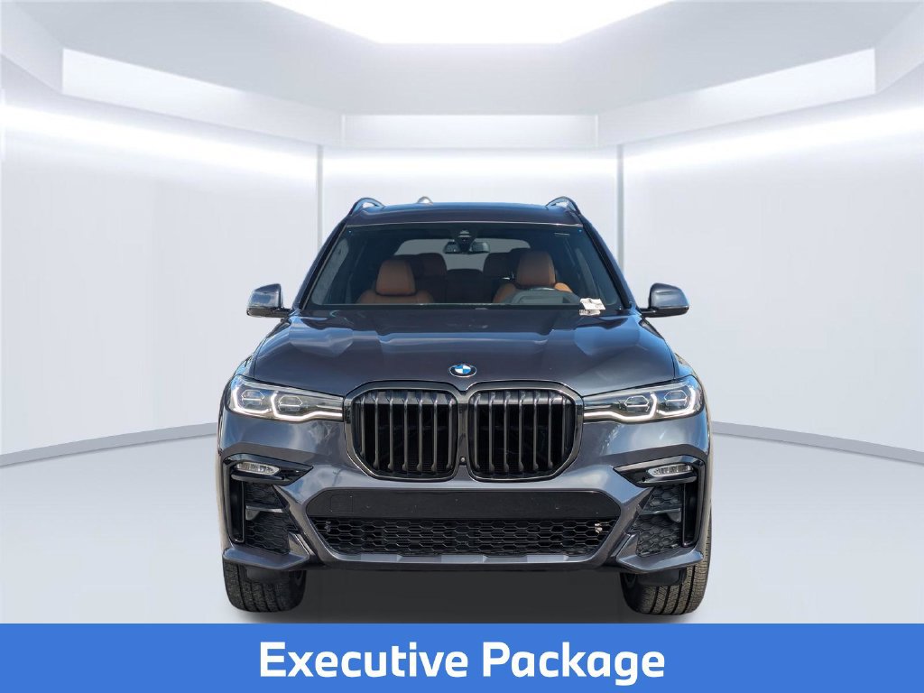 Used 2022 BMW X7 xDrive40i w/ M Sport Package AWD/4WD image 12