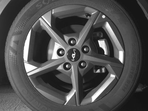 Used 2025 Kia K4 LXS image 13