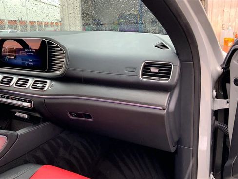 Used 2025 Mercedes-Benz GLE 450 4MATIC Coupe image 19