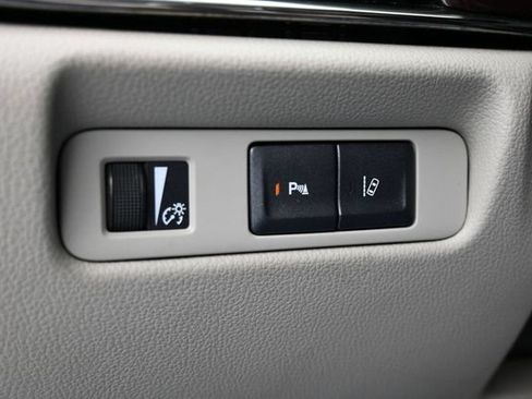 Used 2013 Cadillac ATS Performance w/ Cold Weather Package RWD image 26