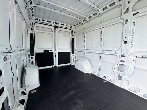 Used 2023 RAM ProMaster 2500 FWD image 23