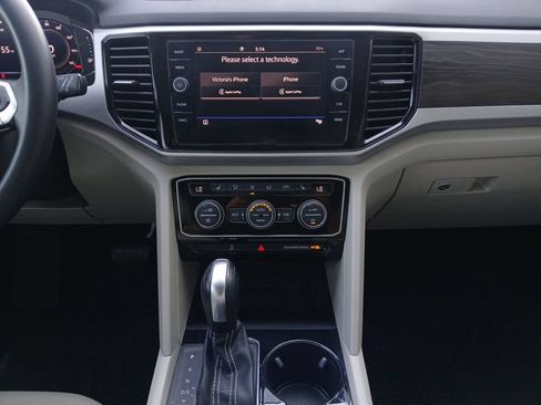 Used 2022 Volkswagen Atlas SE FWD image 8