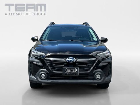 Used 2023 Subaru Outback Premium AWD/4WD image 2