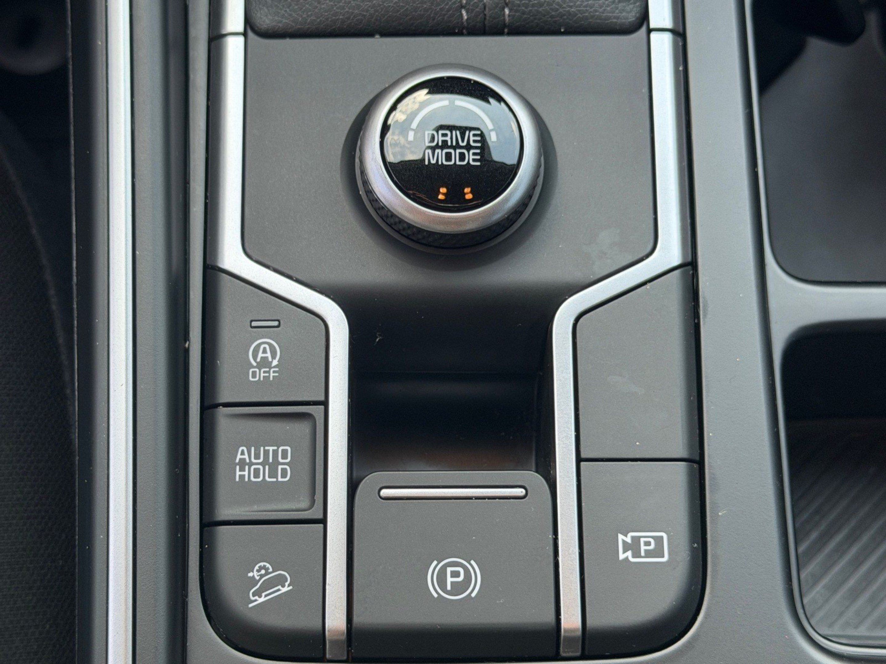 Certified 2026 Kia Sorento LX FWD image 26
