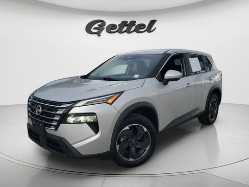 Used 2024 Nissan Rogue SV FWD image 1
