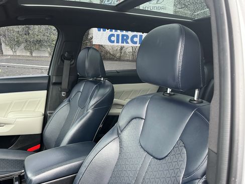 Used 2023 Kia Sorento SX Prestige image 17