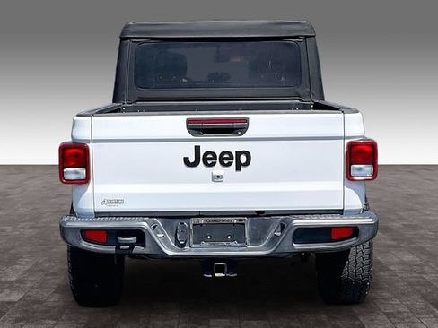 Used 2023 Jeep Gladiator Sport AWD/4WD image 4