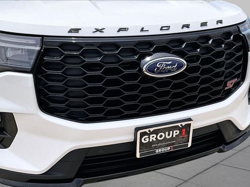 Used 2025 Ford Explorer ST w/ Sun And Sound Package RWD image 29