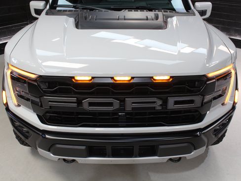 Used 2026 Ford F150 Raptor AWD/4WD image 6