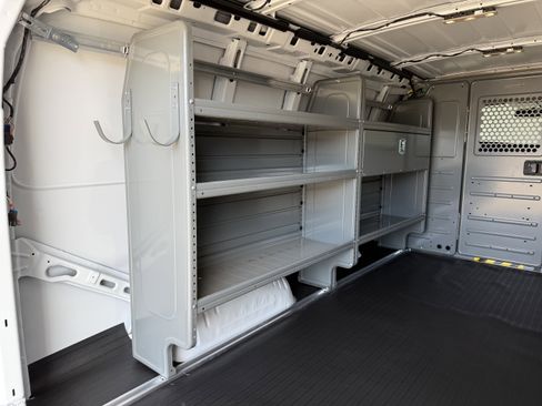 New 2025 Chevrolet Express 3500 w/ Driver Convenience Package image 39