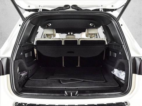 Used 2025 Mercedes-Benz GLB 250 4MATIC image 6