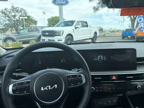 Used 2026 Kia K5 LXS FWD image 9