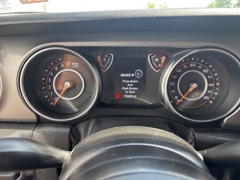 Used 2022 Jeep Gladiator Sport AWD/4WD image 13