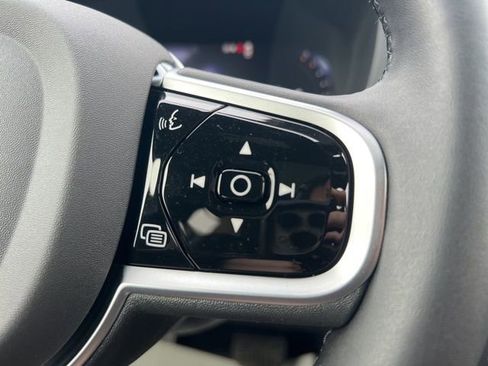 New 2026 Volvo XC60 B5 Plus w/ Protection Package Premier image 28