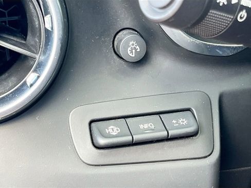 Used 2018 Chevrolet Camaro SS RWD image 10
