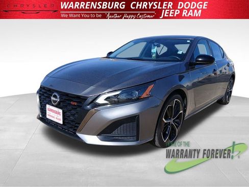 Used 2024 Nissan Altima 2.5 SR image 8