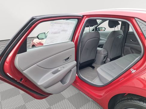 New 2025 Hyundai Elantra Sport image 13