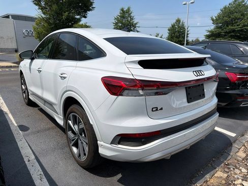 Used 2023 Audi Q4 e-tron Premium Plus w/ Premium Plus AWD/4WD image 8