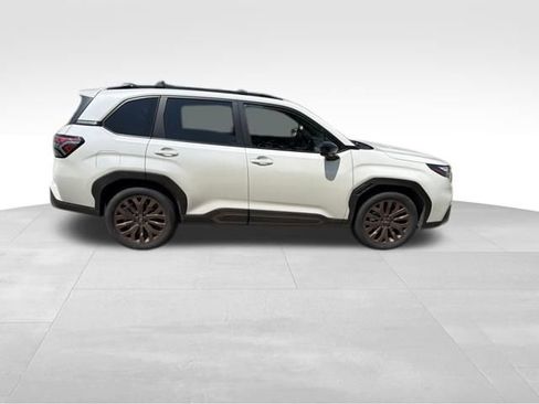 Used 2025 Subaru Forester Sport AWD/4WD image 2