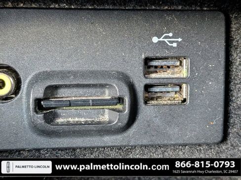 Used 2014 Lincoln MKX FWD w/ Equipment Group 101A image 24