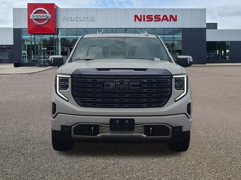 Used 2023 GMC Sierra 1500 Denali Ultimate AWD/4WD image 2