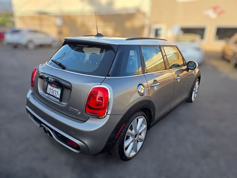 Used 2017 MINI Cooper S FWD image 5