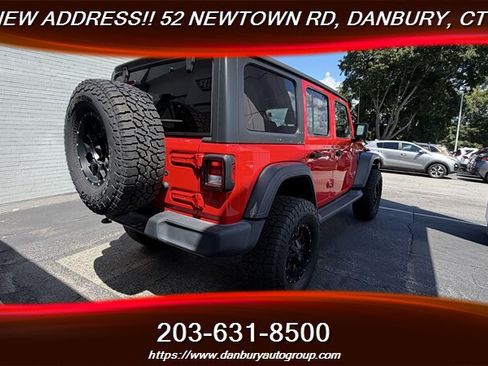 Used 2018 Jeep Wrangler Unlimited Sport S AWD/4WD image 5
