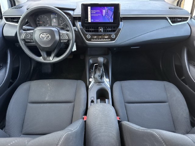 Used 2025 Toyota Corolla LE FWD image 11