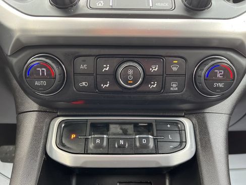 Used 2020 GMC Acadia SLT FWD image 31