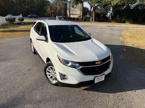 Used 2018 Chevrolet Equinox LT image 38