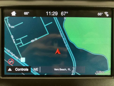 Certified 2017 Ford Fusion SE w/ Fusion SE Technology Package image 25