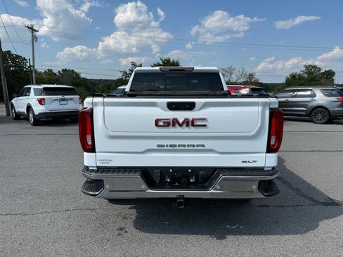 Used 2022 GMC Sierra 1500 SLT w/ SLT Premium Plus Package AWD/4WD image 5