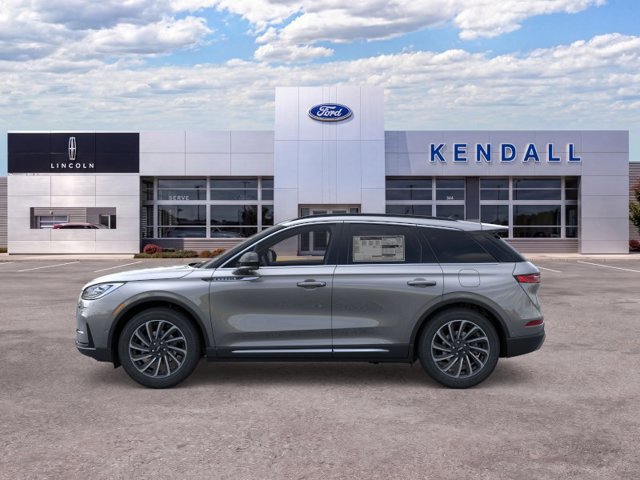 New 2025 Lincoln Corsair Reserve w/ Equipment Group 202A AWD/4WD image 3