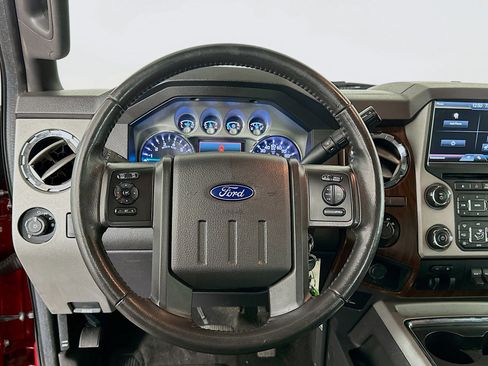 Used 2015 Ford F250 Lariat w/ Chrome Package image 17