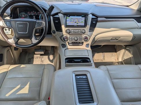 Used 2020 GMC Yukon XL Denali w/ Denali Ultimate Package AWD/4WD image 18