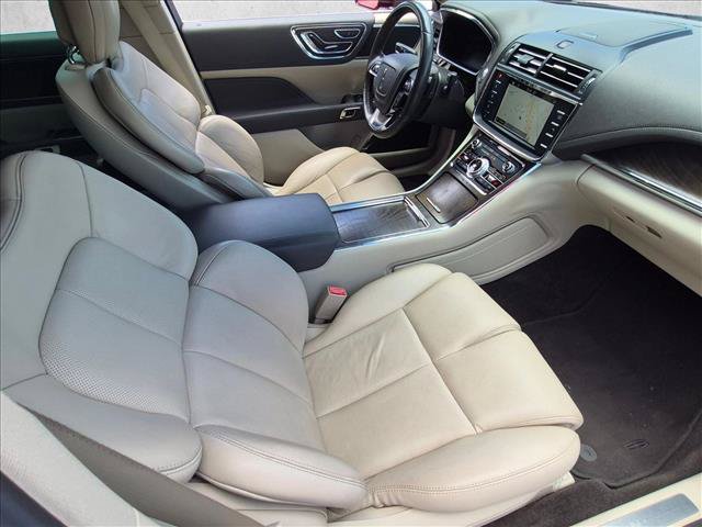 Used 2017 Lincoln Continental Select w/ Climate Package FWD image 19